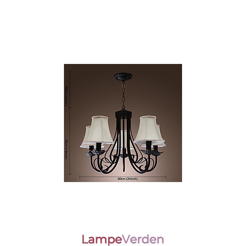 Traditionel klassisk antik messing lysekrone