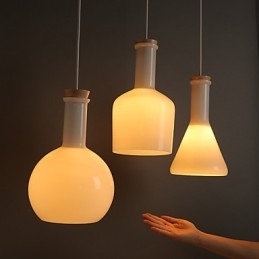 Moderne og kontrakteret Creative Magic White Glas Bottle Line Droplight