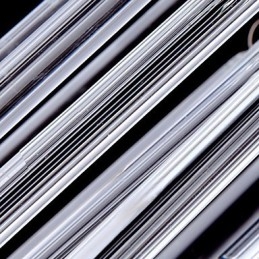 Moderne 3 lys pendel med glasstang