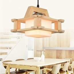 Massiv træ lampe