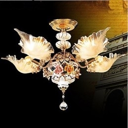Keramisk loftslampe