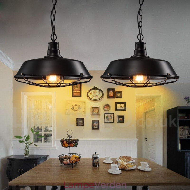 Retro vintage sort metal pendellampe