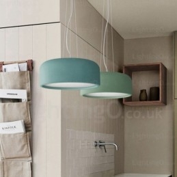 1 lys nordisk loftslampe med akrylskærm