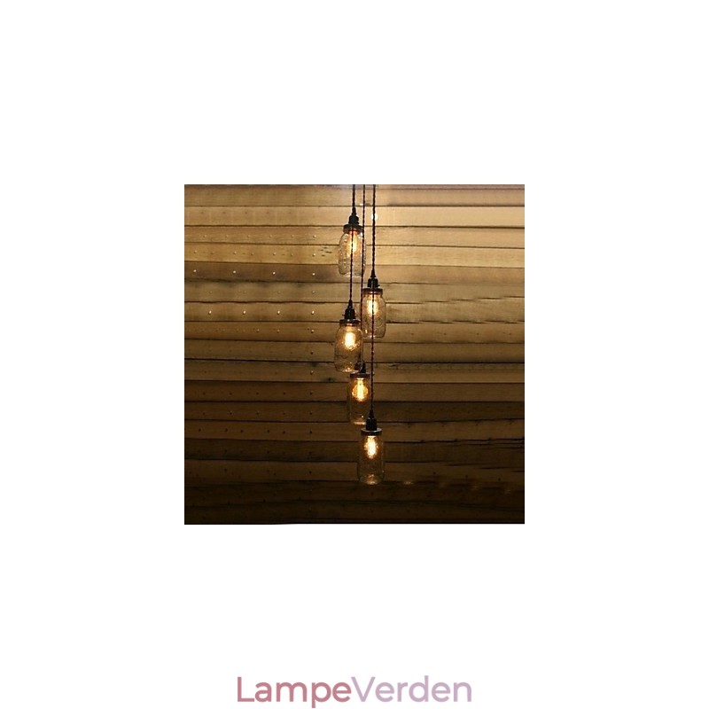 Den nordamerikanske landstil af amerikansk kunstflaskelysekrone