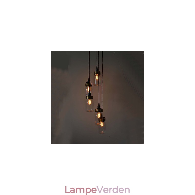 Den nordamerikanske landstil af amerikansk kunstflaskelysekrone