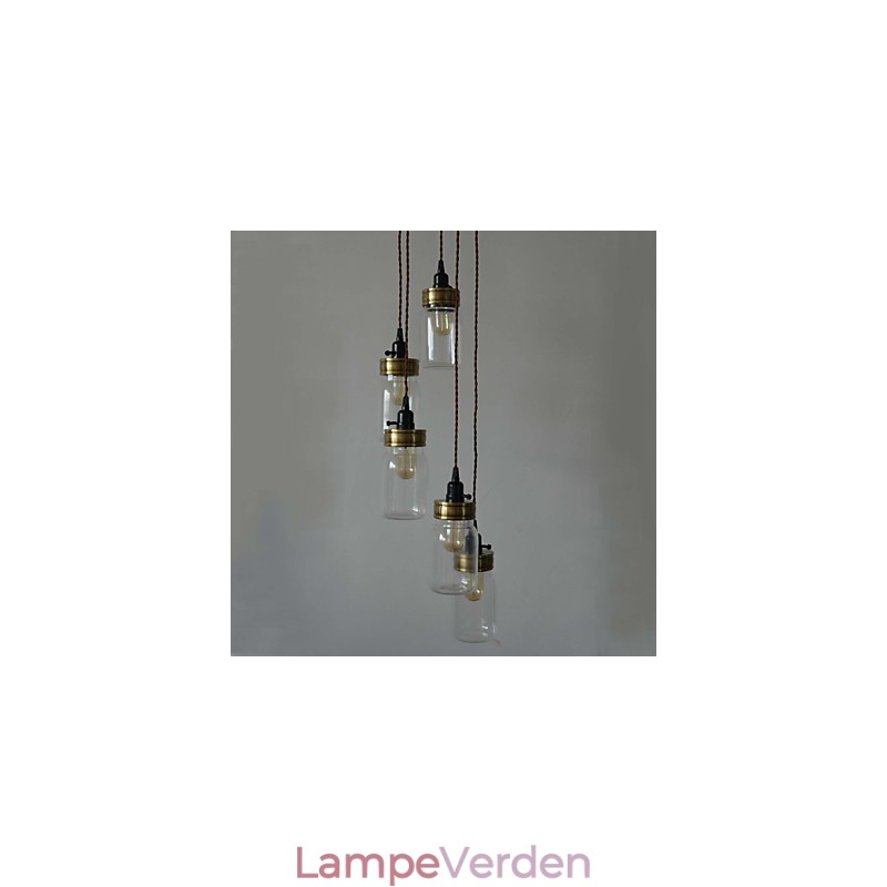 Den nordamerikanske landstil af amerikansk kunstflaskelysekrone