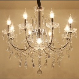 Elegant krystal lysekrone med 9 lys