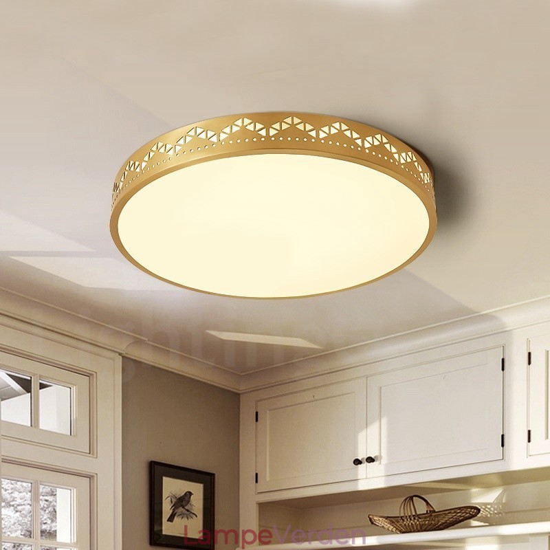 Rund ren messing moderne moderne nordisk stil flush-mount loftslampe med akrylskærm