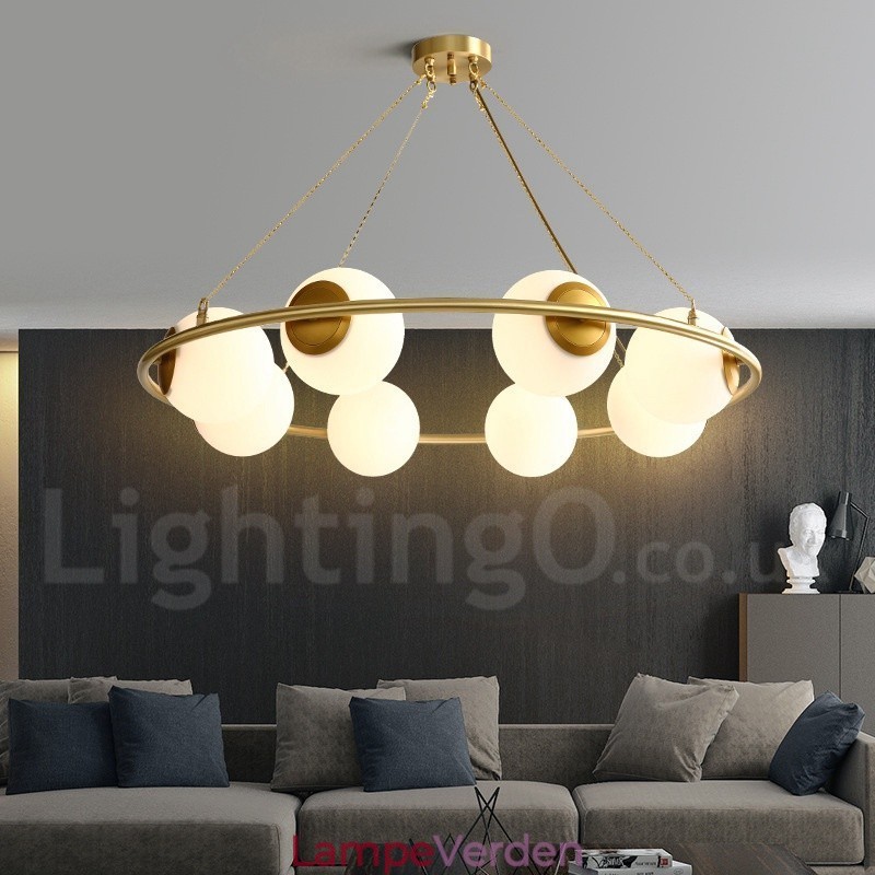 Rustik Lodge Rund Lysekrone i Pure Brass Bean Style med hvide nuancer