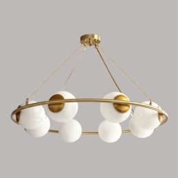Rustik Lodge Rund Lysekrone i Pure Brass Bean Style med hvide nuancer