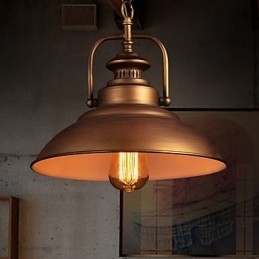Retro pendel med metalparaplyskærm i gammel fabriksstil