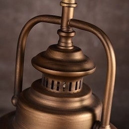 Retro pendel med metalparaplyskærm i gammel fabriksstil