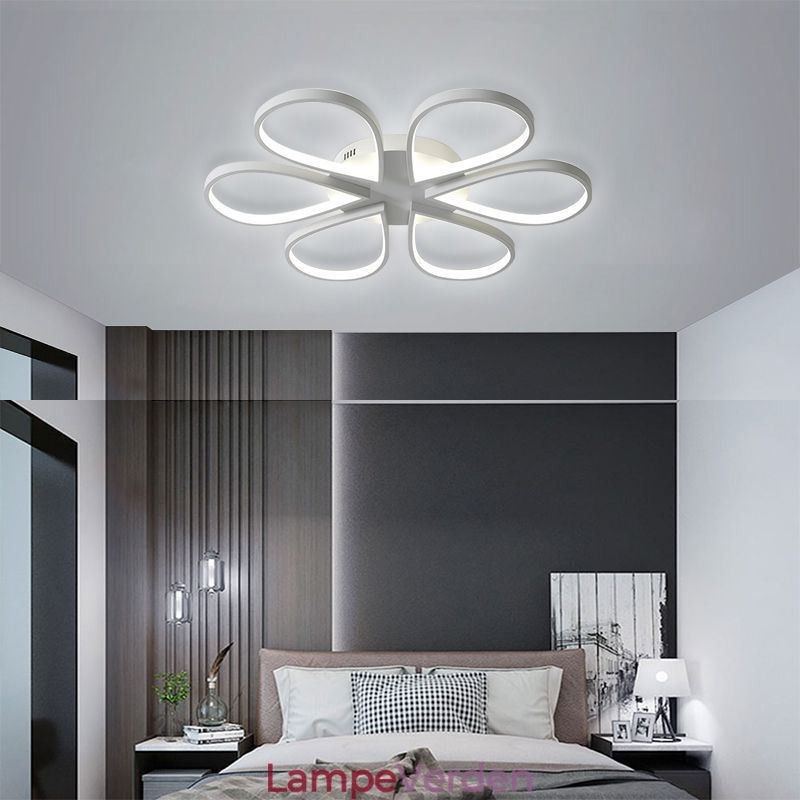 Flush Mount Minimalistisk Clover Loftslampe