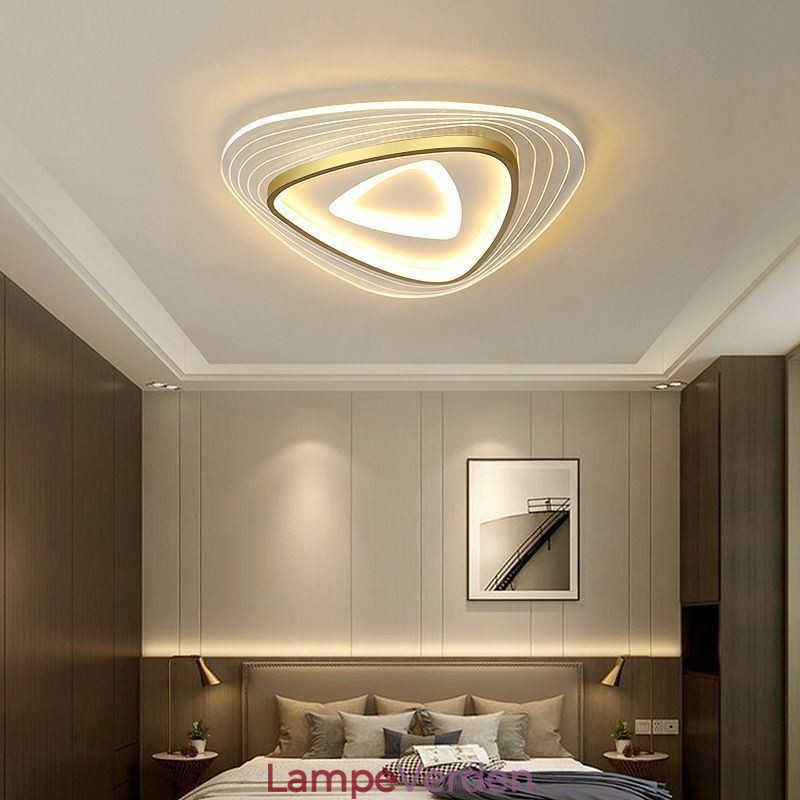 Loftslampe Flush Mount Trekant Loftslampe