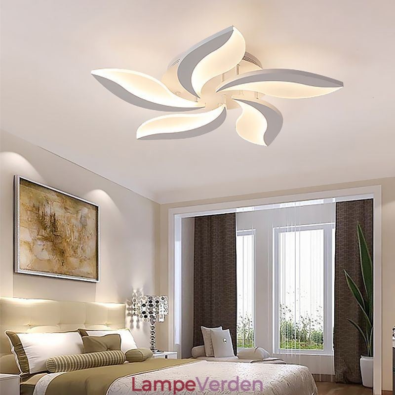 Akryl kronblad Flush Mount Loftslampe