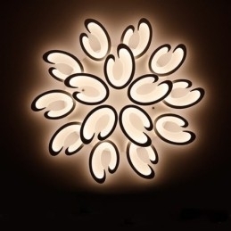 Kronbladsformet loftslampe med flush Mount