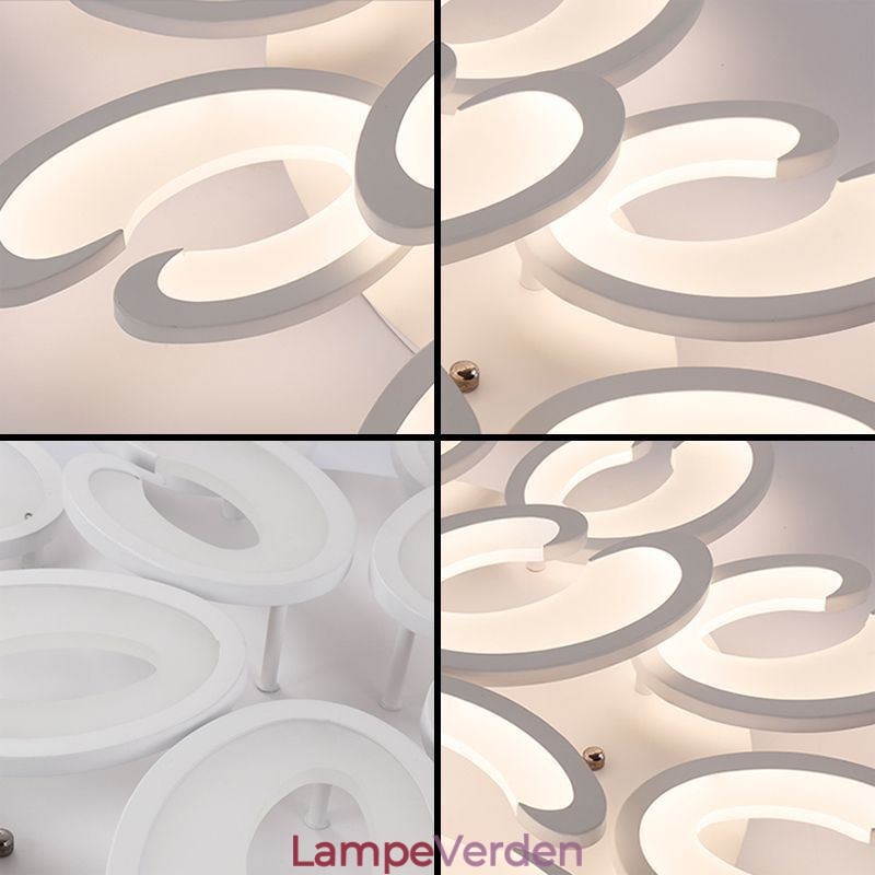Kronbladsformet loftslampe med flush Mount