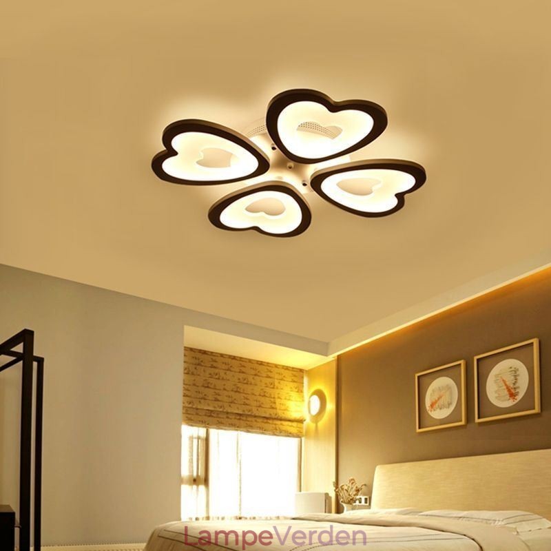 Hjerteformet kronbladsloftslys Flush Mount