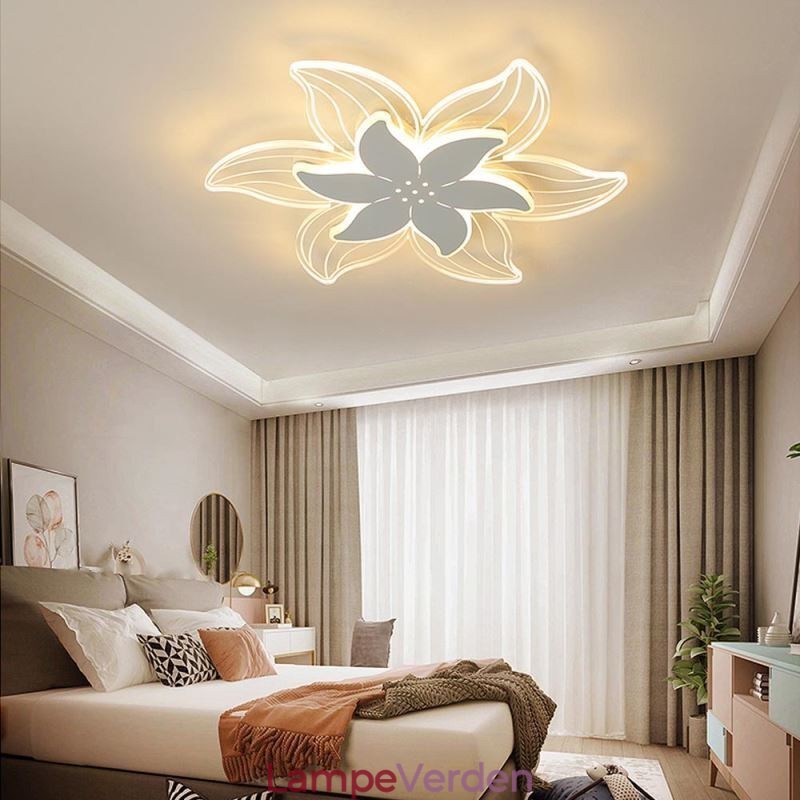 Elegant Flower Flush Mount Loftslampe Unik dekorativ belysning