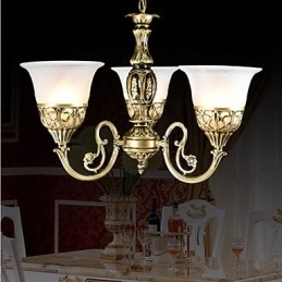 Traditionel klassisk bronze metal lysekrone