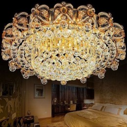 Europæisk indmuret krystalloftslampe