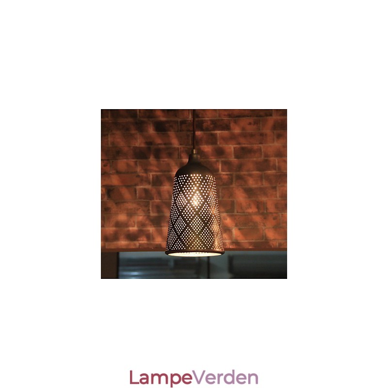 Landlig retro loftlampe, patenteret produkt i 2