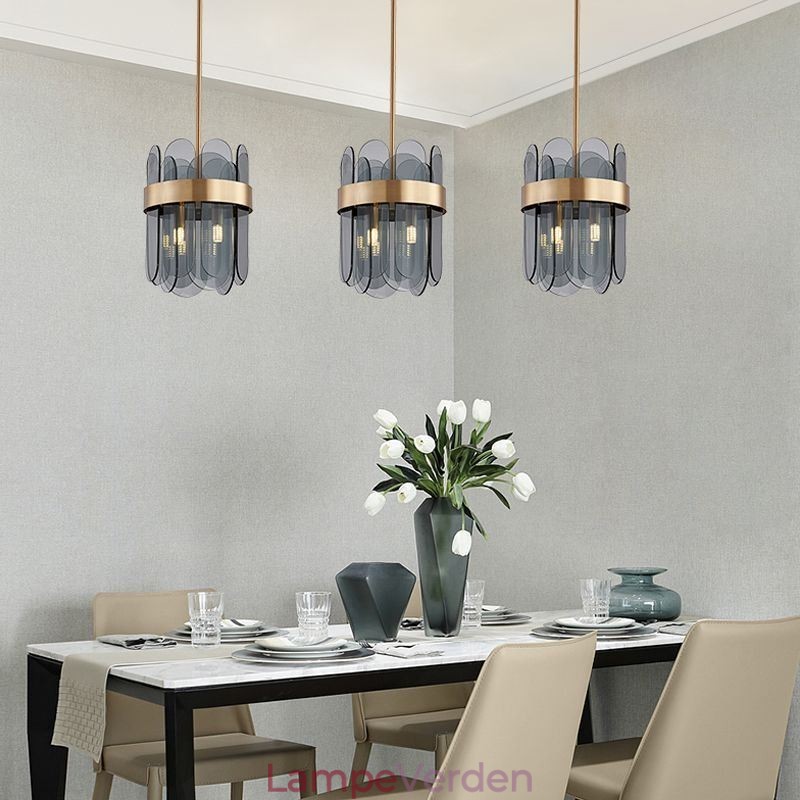 Moderne pendelbelysning i glas