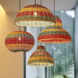 Bambus og rattan pendel Farverig stribet interval håndvævet lampeskærm Loftslampe