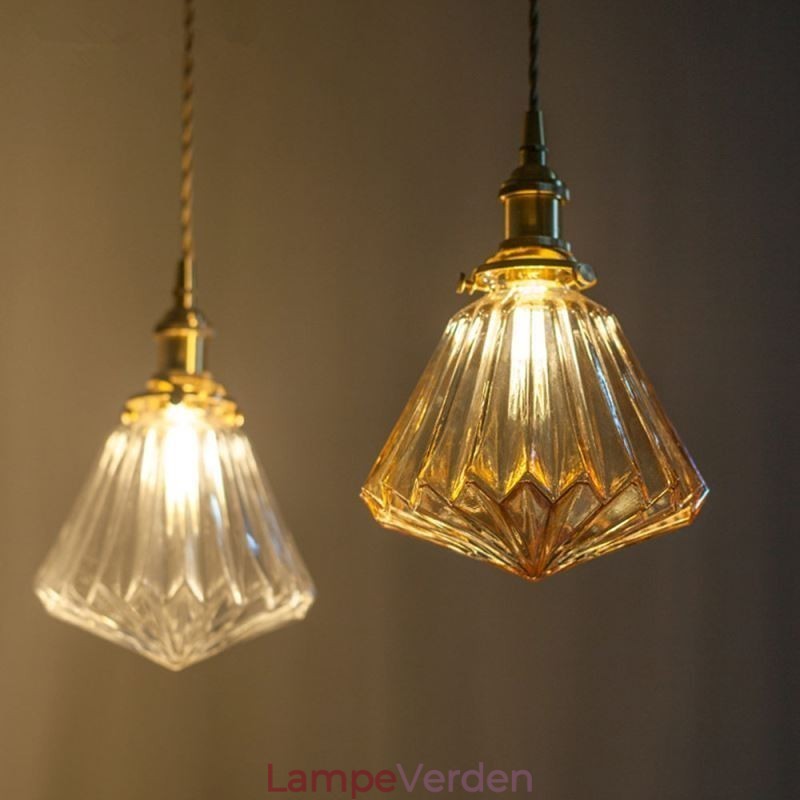 Pendellampe i klar diamant-ribbet glas