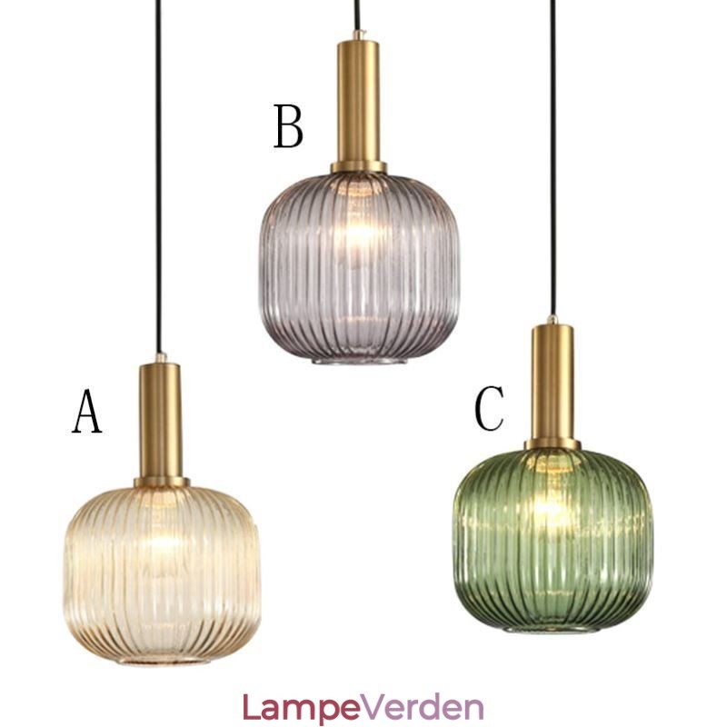 Pendel i ribbet glas med messingholder