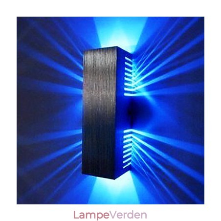Moderne væglampe med spredningslys Design 2 kubiske skærme Moderne væglampe med spredningslys Design 2 kubiske skærme