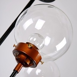 Contracted Creative optrådte som rollen som amerikanske glaskugle, der sidder Magic Beans Droplight