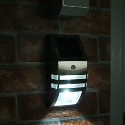 Solar hvid væglampe med PIR bevægelsessensor