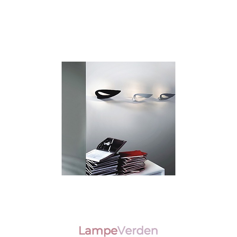 Kunstnerisk væglampe med 1 lys i sort og hvid