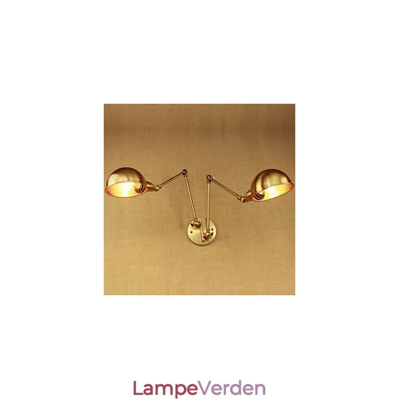 Den nye bronze nostalgiske moderne landlige landskabsgang Stue Varm lyshovedet lang arm af jernvæg