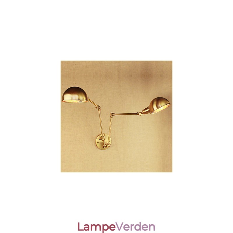 Den nye bronze nostalgiske moderne landlige landskabsgang Stue Varm lyshovedet lang arm af jernvæg