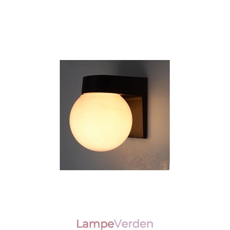 Akryl skal væglampe