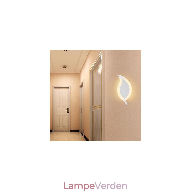 Creative Simple Fashion ModernAcryl Contracted Wall Lamp Alloy Small Leaves Light