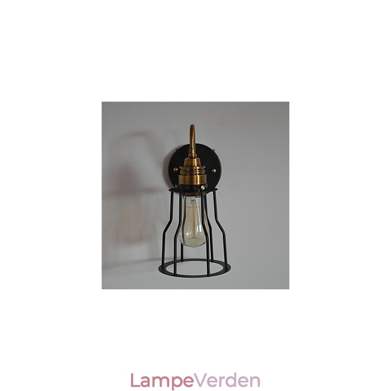 Minimalistisk kunstnerisk væglampe med sort metalskeletskærm