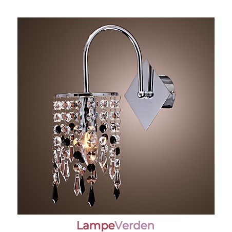 Væglampe med elegant krystaldråbe Væglampe med elegant krystaldråbe