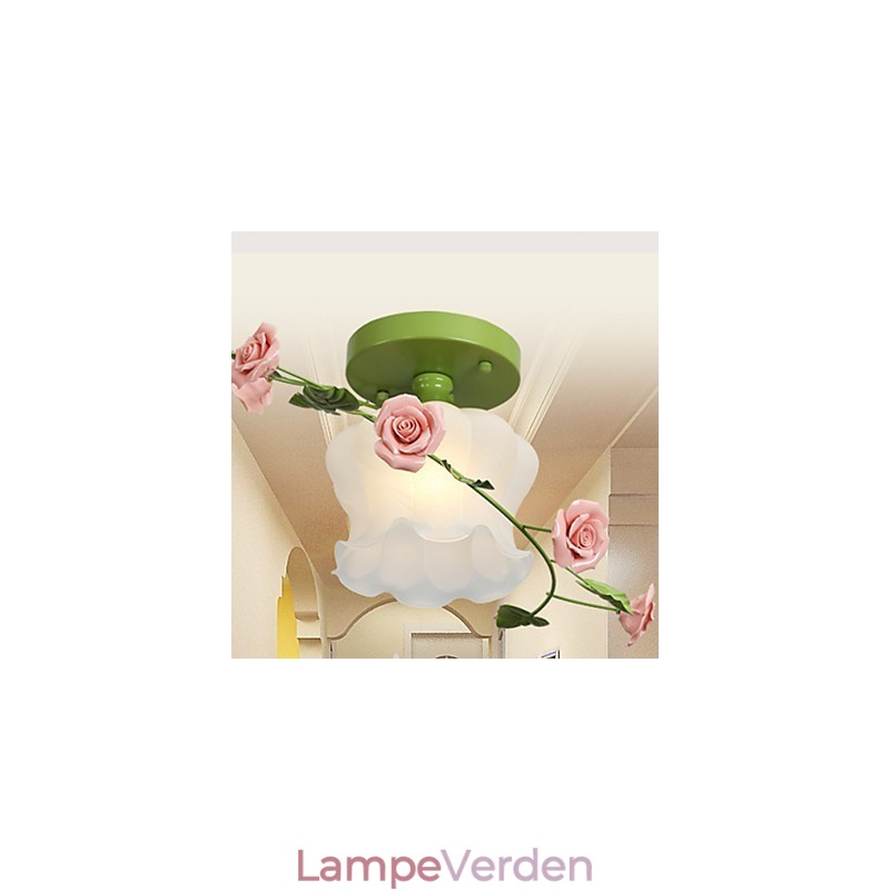 Valentinsdag Rosenhavens blomster og planter absorberer kuppellys