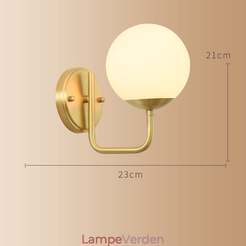 Modern Molecules Bean Wall Light med kugleglasskærm