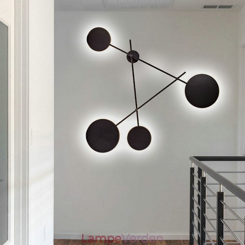 Moderne væglampe i geometrisk form, jernlampe