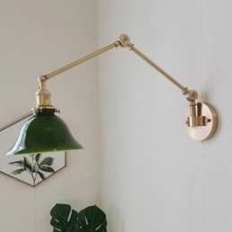 Moderne væglampe med glasskærm