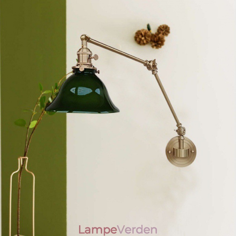 Moderne væglampe med glasskærm