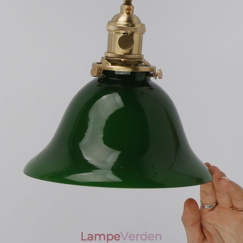 Moderne væglampe med glasskærm